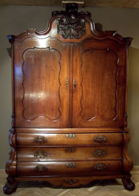 Antieke meubelen| antiek kabinet