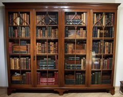 Antieke meubelen| antieke mahoniehouten boekenkast